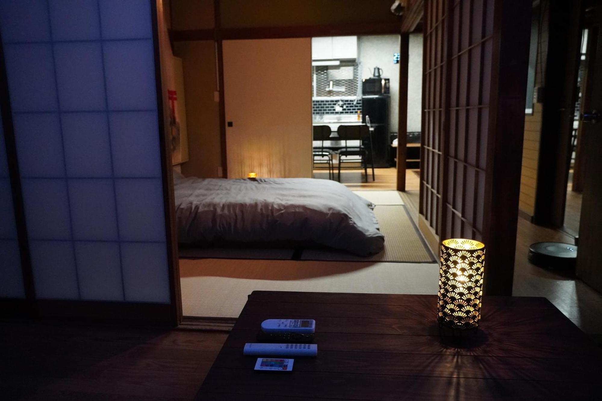Lägenhet 駅から徒歩4分/ビル3階全体/広い部屋/広い屋上/和室/レインボーブリッジ/お台場 *