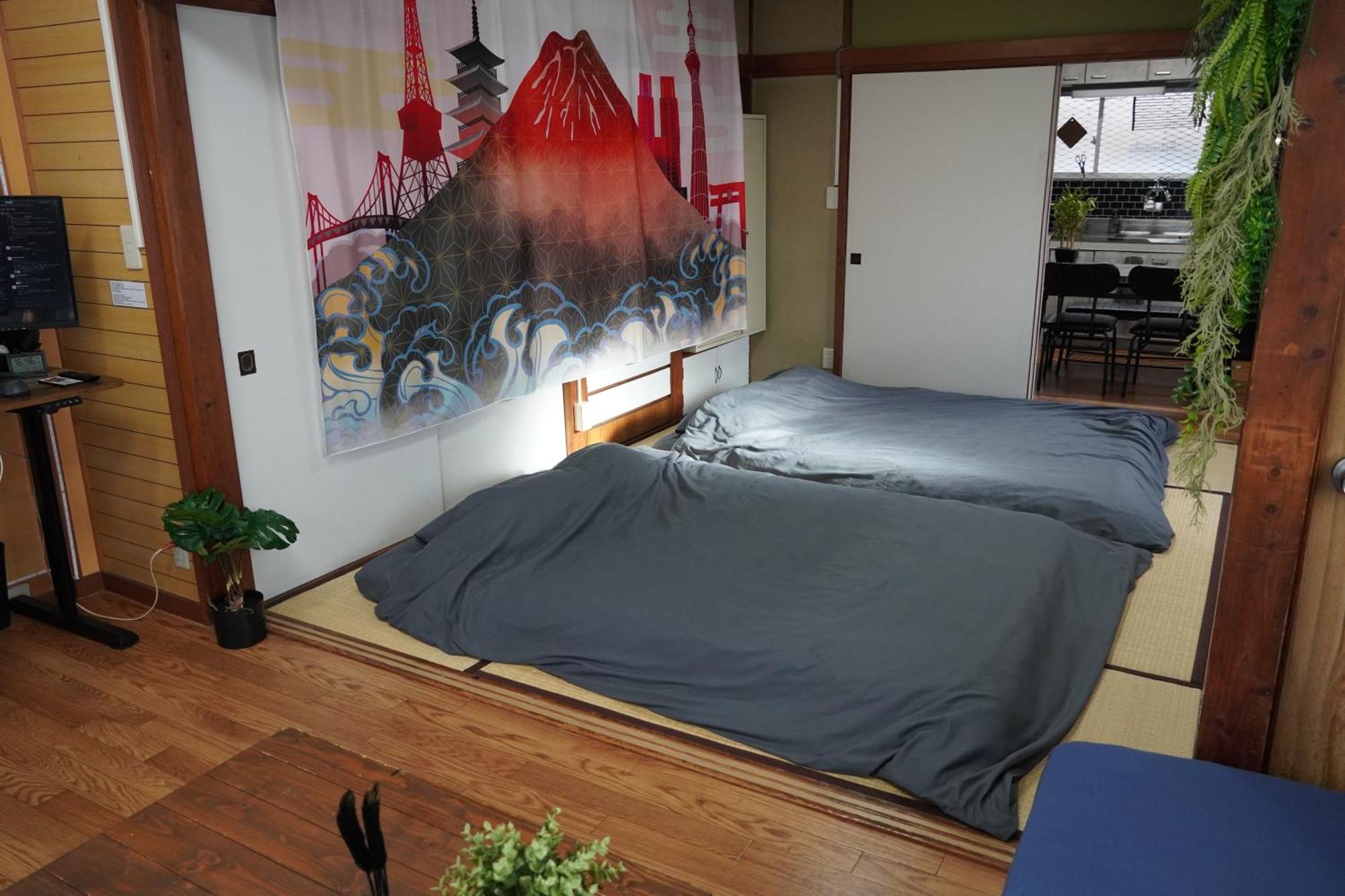 駅から徒歩4分/ビル3階全体/広い部屋/広い屋上/和室/レインボーブリッジ/お台場 Apartment Tokyo