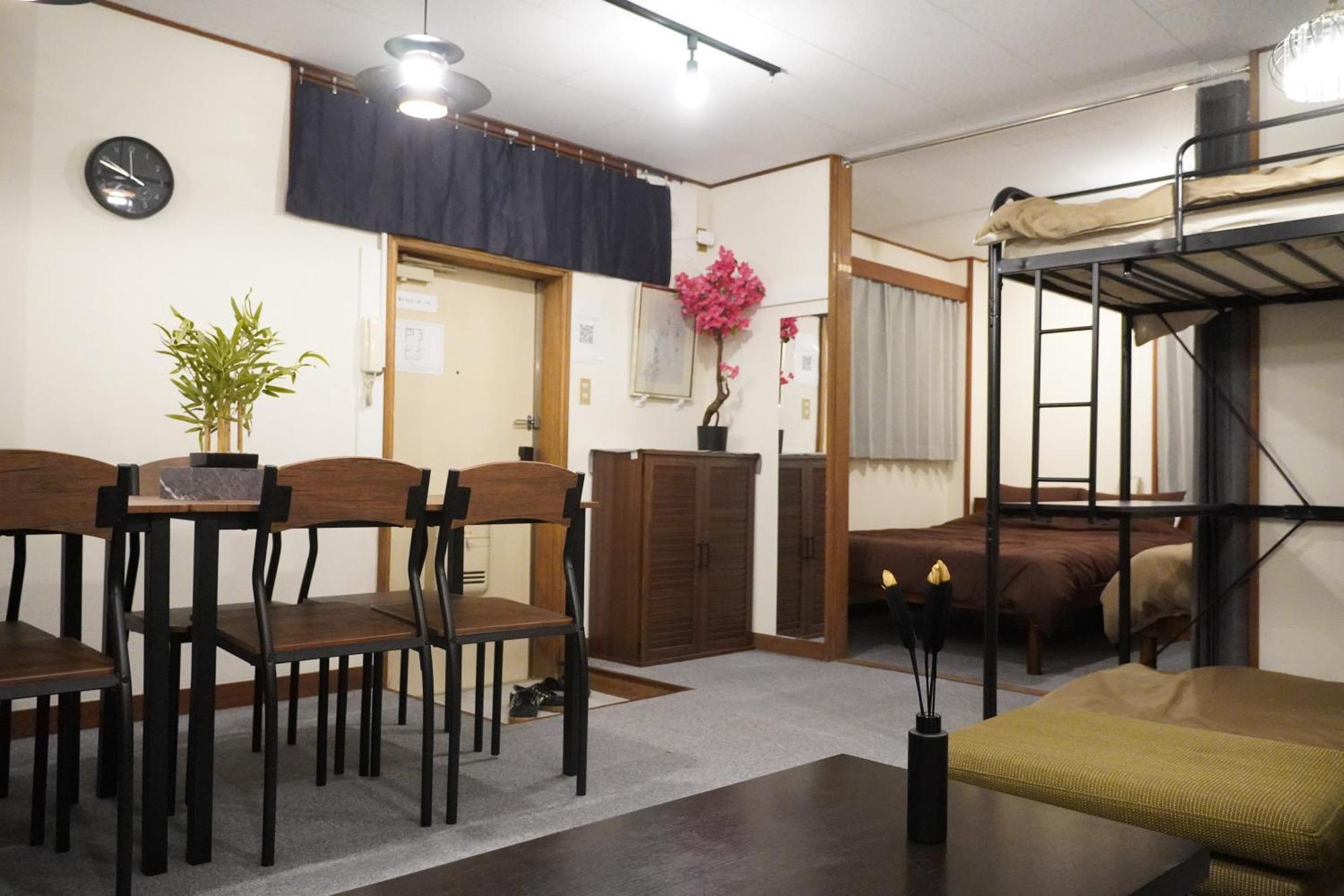 駅から徒歩4分/ビル3階全体/広い部屋/広い屋上/和室/レインボーブリッジ/お台場 *