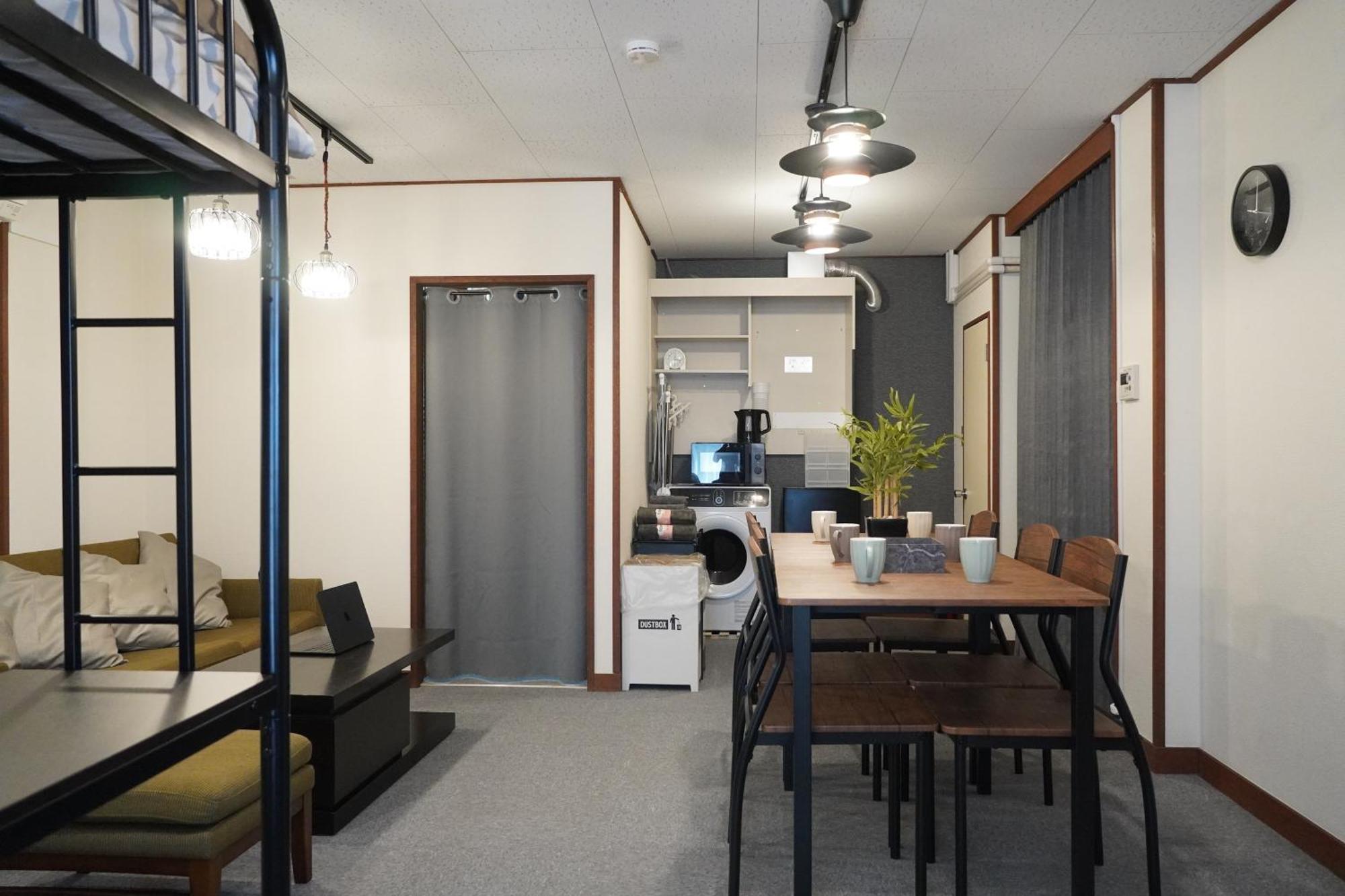 駅から徒歩4分/ビル3階全体/広い部屋/広い屋上/和室/レインボーブリッジ/お台場 Apartamento *