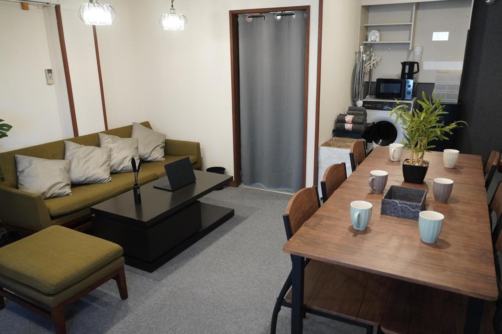 駅から徒歩4分/ビル3階全体/広い部屋/広い屋上/和室/レインボーブリッジ/お台場 Apartamento Tóquio
