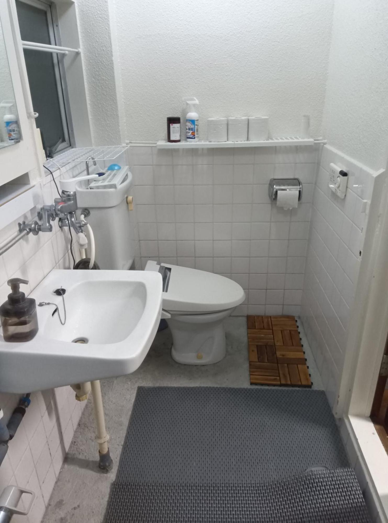 駅から徒歩4分/ビル3階全体/広い部屋/広い屋上/和室/レインボーブリッジ/お台場 Tóquio